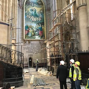 Kardinal Bozanić u katedrali na grobu Blaženika preporučio Grad Zagreb i domovinu Hrvatsku